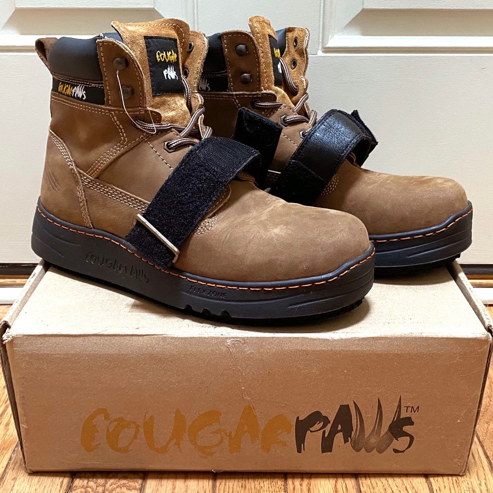 *NEW* Cougar Paws Performer Roofing Boots, Size 9.5, with Peak Series Pads